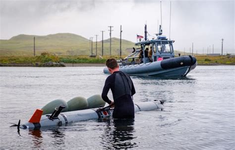 Navy: Torpedo Tube-Launched Version of Razorback UUV …