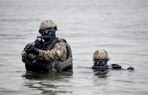 Navy to start randomly testing SEALs, special warfare troops for steroids
