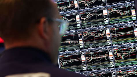 Ne #EKİMMİN Sarı Kumsaldaki ayak izleri Facebook.