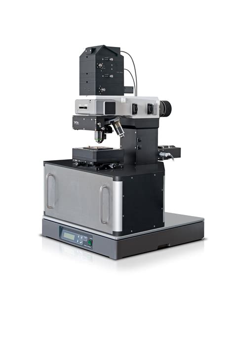 Imaging a sample using conventional microsc