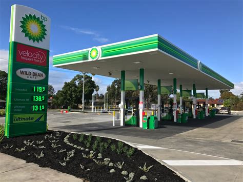 Nearest bp service station to me. BP DANDENONG (Green Rd) is a bp petrol station located in DANDENONG with a range of petrol and diesel fuels. Services include ATM, B-double Access, Barista Coffee and all major payment cards are accepted as well as mobile payment via BPme. The site is truck enabled (HGV). 