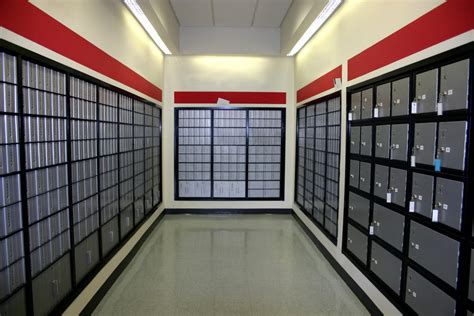 Key Points: PO box users can access their box 24/7 at most USPS locations but will have to pick up packages during business hours and only have 10 days to claim their shipment. PO boxes and other specialty addresses require precise labeling to avoid packages being lost or returned. ShippingEasy gives users the option to verify specialty ....