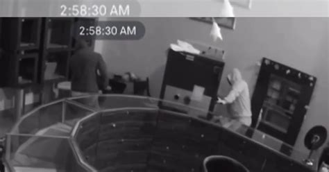 Nearly $3 million worth of merchandise stolen from Miami jewelry store