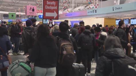 Nearly 3.5M travelers expected at Chicago airports this holiday season