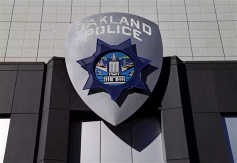 Nearly half of Oakland’s female police officers say they’ve felt harassed, faced discrimination