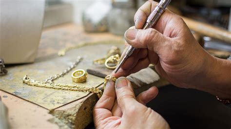 Necklace repair. Austin's Jewelry Repair Service Center, Specializing in onsite jewelry repair. 