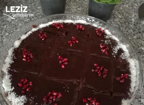 Nefis Çikolata Soslu Islak Kek Leziz Yemeklerim.