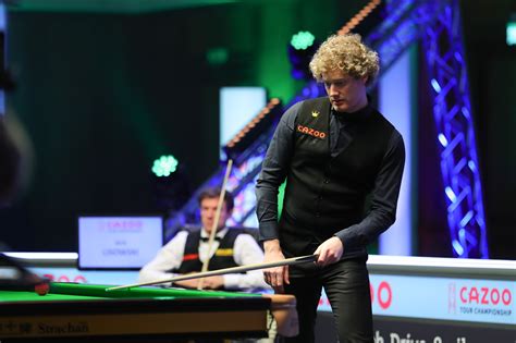 Neil Robertson Perücke: Transformieren Sie Ihren Look im Handumdrehen