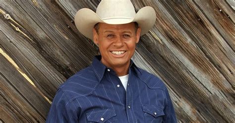 Neil mccoy. Neal McCoy's brand of neo-traditionalist honky tonk brought him a string of hits in the mid-'90s. McCoy was born Hubert Neal McGaughey, Jr. in Jacksonville, Texas, to a father of Irish … 