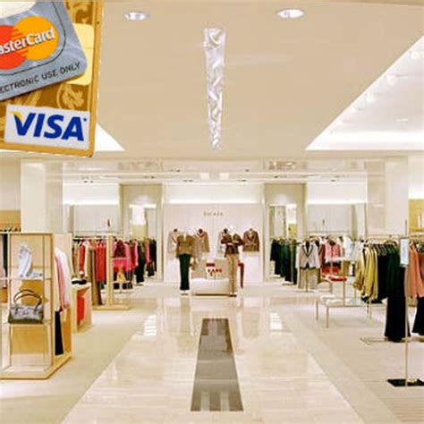 Neiman Marcus to Allow Visa, MasterCard - WSJ