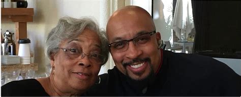 Nephew tommy mother. Thomas Miles, popularly known as comedian, radio personality and Ready to Love host Nephew Tommy. “Thank you to my wife for her support. I am truly blessed 🙏🏾,” he said in a caption ... 