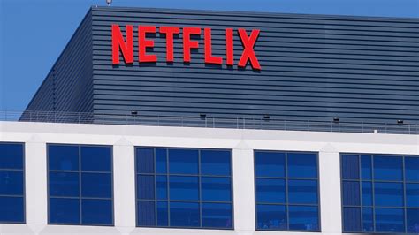 Netflix Q4 2024: Gains 8.2 Million Subscribers, Stock Down on