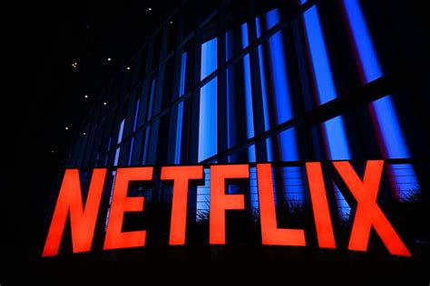 Netflix to charge an additional $8 month for viewers living outside US subscribers’ households