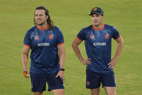 Netherlands wins toss, sends high-flying New Zealand into bat at Cricket World Cup