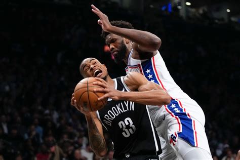 Nets crumble late and lose Game 3 to Sixers, 102-97
