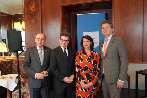 Neumayer Vivien Onlyfans Leaked [CLIP] 189 Pics