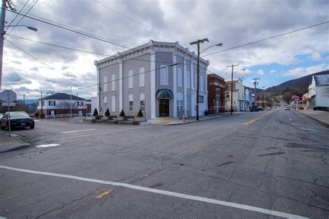 New Castle Post Office, VA 24127 - Hours Phone Service and …