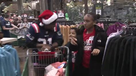 New England Patriots do some holiday shopping with children in need at ‘Gifts from the Gridiron’ event