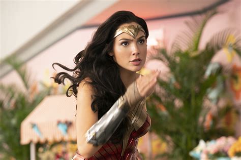 New Image of Wonder Woman 1984