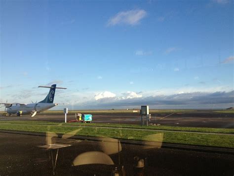 New Plymouth Airport (NPL) to Hāwera - 3 ways to travel via taxi, …