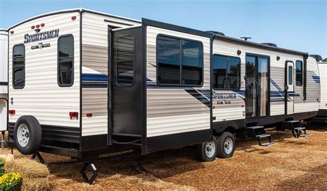 New RVs for Sale Travel Trailers & 5th Wheels Washington - RNR RV