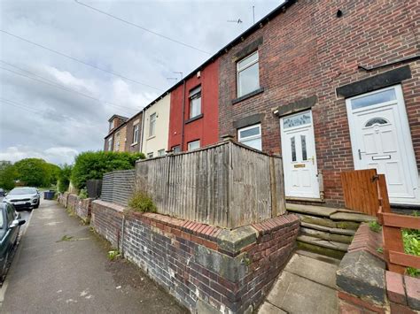 New Street, Stairfoot, Barnsley, S71 2 bed terraced house - £69,950