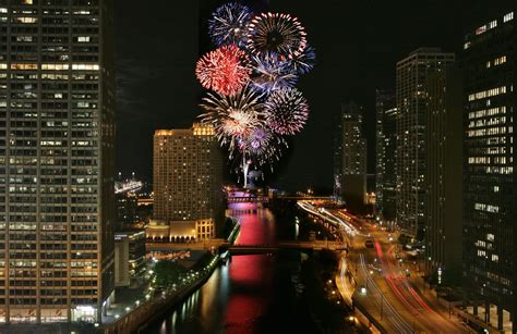 New Year's Eve in Chicago: Where to watch fireworks across the city