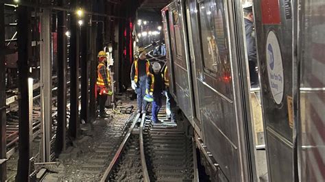 New York City train derailment leaves several passengers with minor injuries