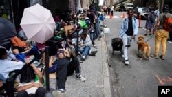 New York governor backs suspension of ‘right to shelter’ as migrant influx strains city