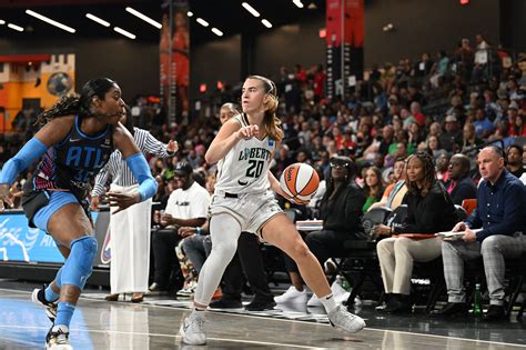 New York plays Dallas following Ionescu’s 37-point game