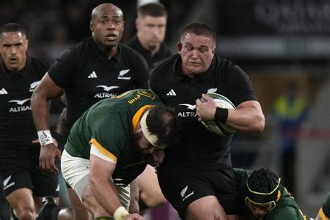 New Zealand prop de Groot banned for 3 games for Rugby World Cup red card