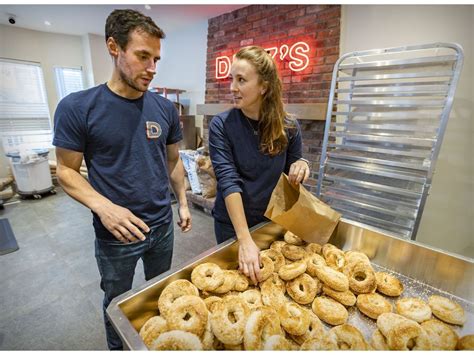 New bagel shop flourishing in Pointe-Claire despite pandemic