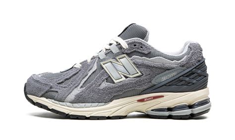 New balance 1906 protection pack. Security dye packs can be purchased at designated companies such as NELMAR. The company distributes security packaging items to prevent theft and fraud. 