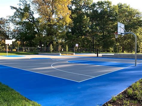 New basketball courts open at Tower Grove Park