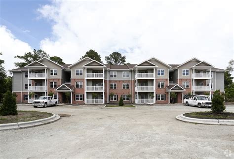 New bern nc apartments. Hudson at Carolina Colours. 1090 Summersweet Drive, New Bern, NC 28562. 252-772-0246. (19 reviews) 