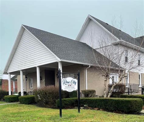 New castle in funeral homes. Covington Memorial has been part of Fort Wayne for three generations. We are dedicated to offering families professional, personalized attention. 