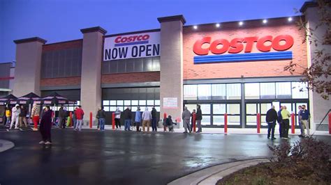 As reported by the Jacksonville Daily Record, Costco bought nearly 17 acres at the community center for a hefty $2.5 million price tag. The media outlet said that the 162,000-square-foot store will include the tire center, liquor store, and gas station. The site is expected to open in June 2022.. 