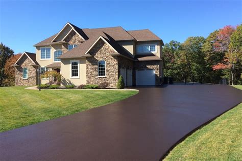 New driveway cost. For a driveway that is 200 square feet, you can expect to pay $600 to $1,800, and for a driveway that is 500 square feet, that cost averages $1,500 to $4,500. Resurfacing your driveway will give you the look and feel … 