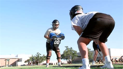 New faces, same style of football as Vandegrift Vipers gear up for another title run