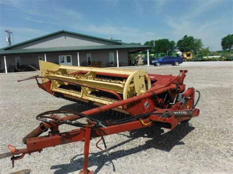 Used New Holland 488 Haybine, 1994 (1977-2017), 9'3" cut, bolted over serrated sickle, hydraulic lift with ram and hoses, ... Assets aged 10-15 years or more may require increased finance charges. Financing approval may require pledge of collateral as security.. 