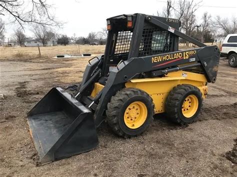 The skid steer loader has a lift height of 126.8" (3220 mm) to hinge pin and dump height of 94.7" (2405 mm). The rated operating capacity is 2200 lbs (998 kg), and tipping load is 4400 lbs (1995 kg). Engine Troubleshooting Engine hard to start or doesn't start Air trapped in fuel system - Bleed air.. 