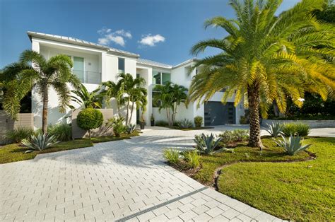 New homes delray beach. Everything’s included by Lennar, the leading homebuilder of new homes in Palm Beach, FL. Don't miss the MAGNOLIA plan in Delray Trails at The Woods. 