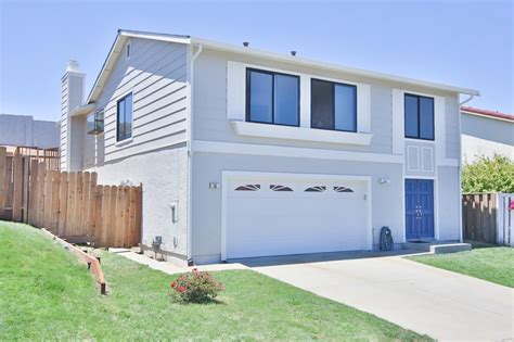 New homes in south san francisco under dollar500k. 3 Beds. 3 Baths. 1,644 Sq Ft. 3550 Carter Dr Unit 78, South San Francisco, CA 94080. Desirable 3 Bedroom -2.5 Bath two level condo in convenient SSF location. Sought after neighborhood in the center of the bay area w/ easy access to 101/280 HWY. Easy commute to SF and most major tech companies. 