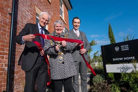 New homes revealed as Bideford mayor opens The Grange …