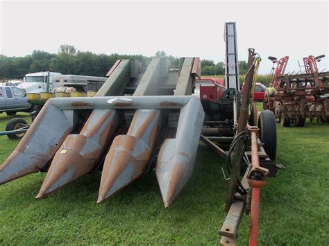 New idea 3 row corn picker.  Explore a wide range of our New Idea 323 Corn Picker selection.  Q...