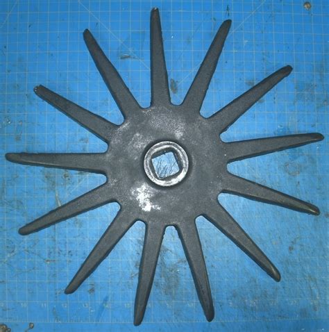 Aftermarket or good used- Single slip clutch ratchet plate 2.5" For New Idea corn pickers 309 310 311 312 313 323 324 325 326 327 & most mounted units Part # E395. 