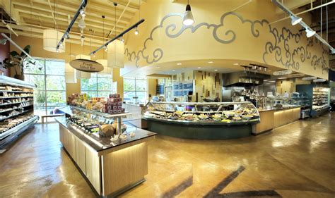 New leaf market. A new business has opened in the Half Moon Bay strip next to Peet's Coffee. Specializing in organic and specialty foods, New Leaf Community Markets will ... 