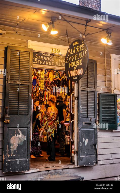 New orleans voodoo shops. He fun gift shop located a short distance from Cafe Du Monde in the bus lean portion of the French Quarters. Most of the gift shops have about the same things, t-shirts, hot sauce, coffee mugs, Cajun seasonings, voodoo dolls, chicory coffee, New … 