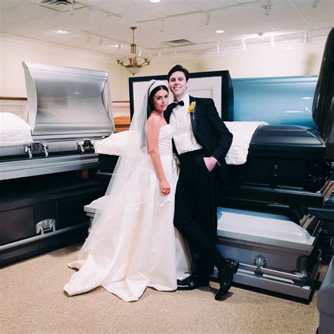 New river funeral home. .  ...