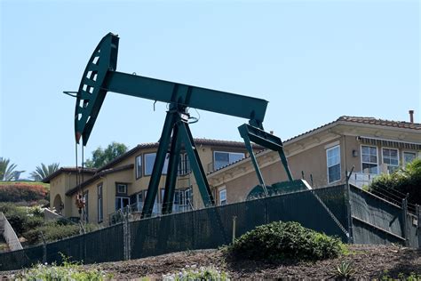 New setback for efforts to protect Californians living near oil wells